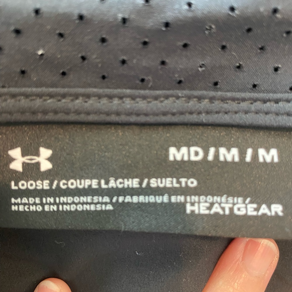 Under Armour St. Jude 1/2 Zip Pullover Hoodie Black MD HeatGear Lightweight - Picture 15 of 15